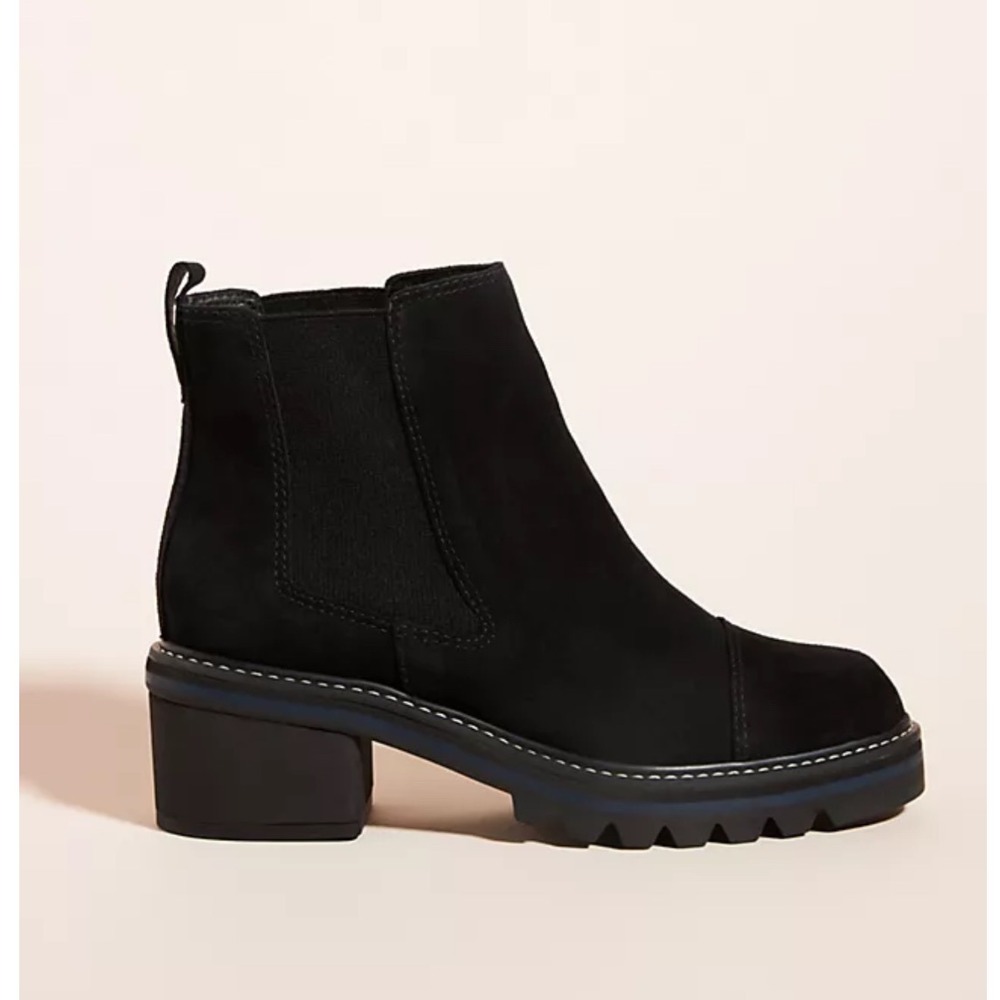 Anthropologie Bernardo Chelsea Boots Black Suede 7.5
